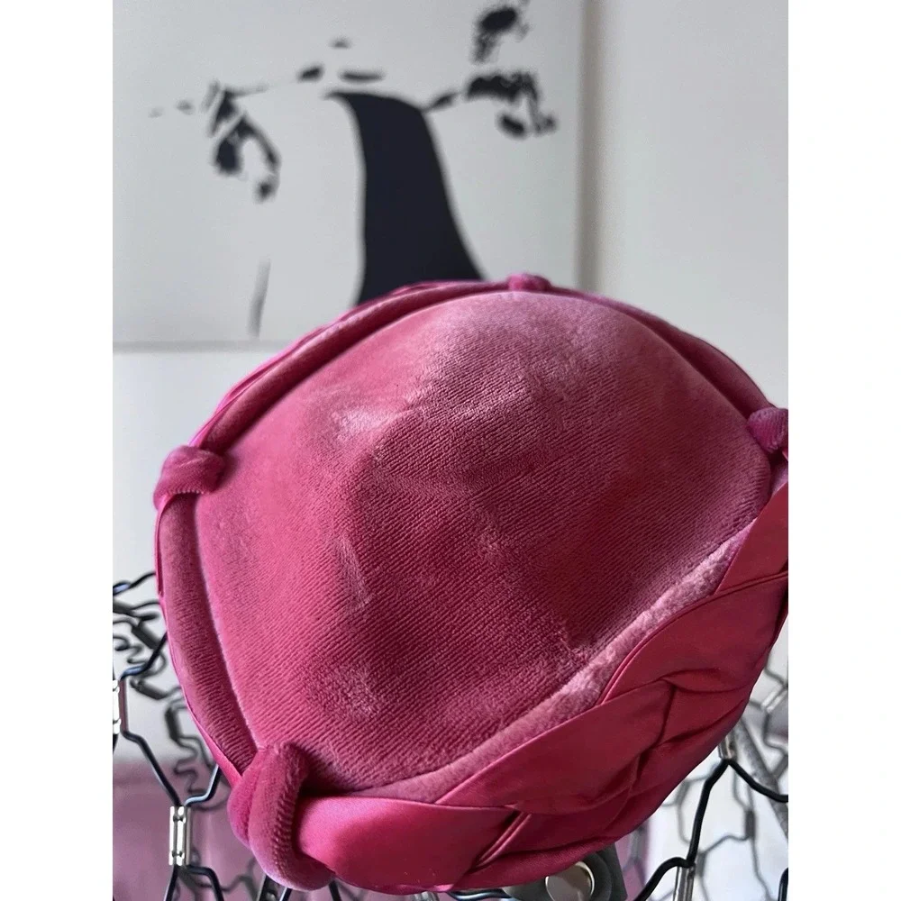 Vintage Magenta Pink Velvet Pillbox Hat Braided Satin Trim Retro Mid Century - Picture 4 of 6